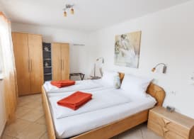 Hotel Hofgut Tiergarten 4