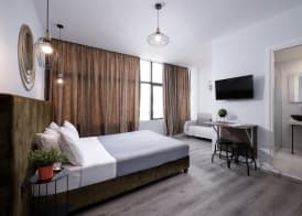 Enattica Monastiraki Living 4