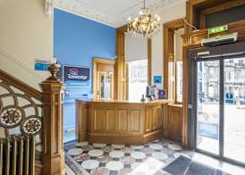 Travelodge Edinburgh Haymarket 3