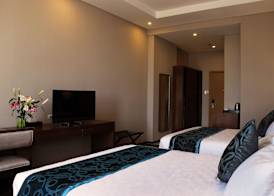 Golden Phoenix Hotel - Manila 3