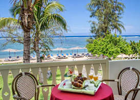 Le Nautile Beachfront 5