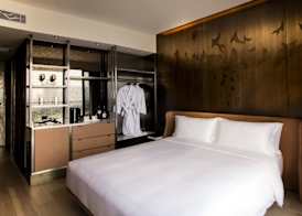 YOHO Hollywood Roosevelt Hotel 4