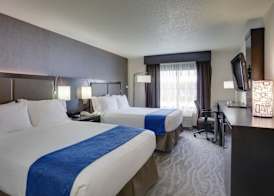 Holiday Inn Express & Suites MEADOWLANDS AREA by IHG 5