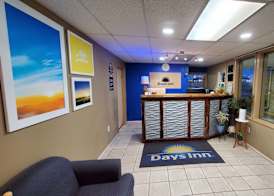 Days Inn by Wyndham Monett 3