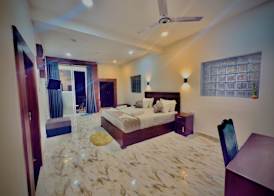 Aloe Transit Hotel 3