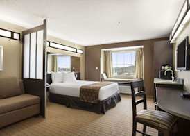 Microtel Inn & Suites by Wyndham Cambridge 5