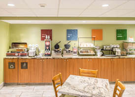 Comfort Inn 4