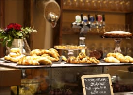 Phi Hotel Bologna 5