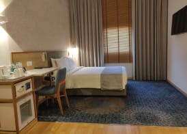 Holiday Inn Express Ahmedabad Prahlad Nagar by IHG 4