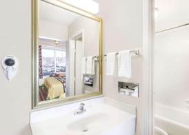 Arya Inn & Extended Stay 4