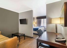 Best Western Plus Olathe Hotel 5