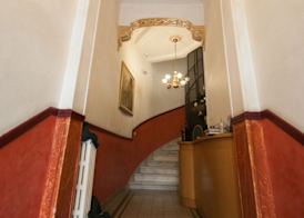 Cecil Hotel 4