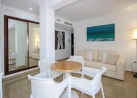 Hotel Doña Lola Zahara 4