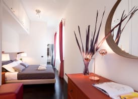 Rent In Rome - Flo's Apartment 4