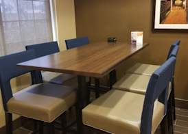 Comfort Inn & Suites Galt - Lodi North 3