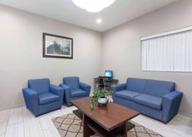 Super 8 by Wyndham Bakersfield South CA 2