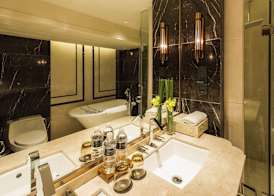 InterContinental Hotels SHANGHAI RUIJIN by IHG 5