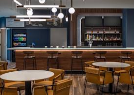 Courtyard by Marriott Olympia 2