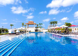 DoubleTree by Hilton Okinawa Chatan Resort 2