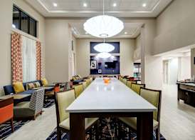 Hampton Inn & Suites Springfield Downtown 4