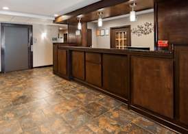 Best Western Crown Inn & Suites - Batavia 2
