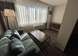 Best Western Premier Plainview-Long Island Hotel 5