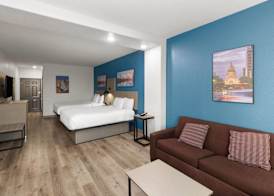 La Quinta Inn & Suites by Wyndham Kyle - Austin South 5