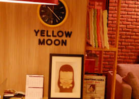 Yellow Moon Hotel 3