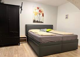 Long Stay 1BR Apt Near Prater Park 2