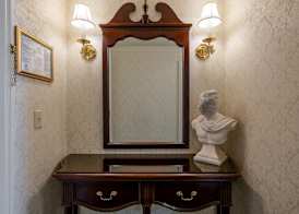 Bristol Hotel, Boutique Collection 2