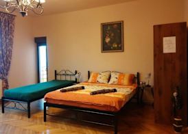 Mozart Studios 2