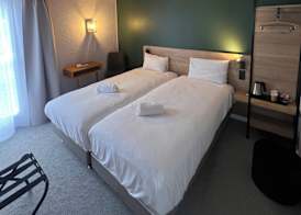 Sure Hotel by Best Western Nimes Est 4