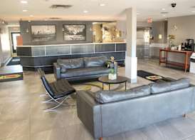 Super 8 by Wyndham Edmonton South 3