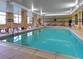 Hampton Inn & Suites Indianapolis-Airport 5