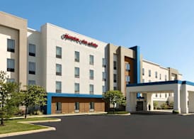 Hampton Inn & Suites York South 2