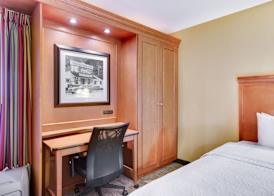 Pittsburgh Airport Inn and Suites 2