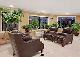Days Inn by Wyndham Lakewood South Tacoma 2
