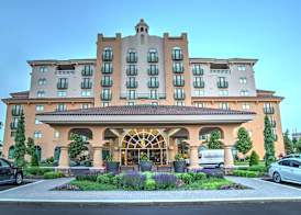 Embassy Suites by Hilton Indianapolis North 2