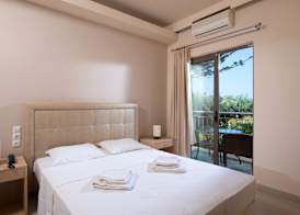 Oasis Beach Hotel Adults Only 5