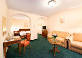 Schild Rooms - Self Check-in - Nature and Wine Area 5