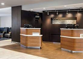Courtyard by Marriott Phoenix North 5