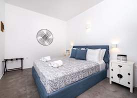 Aerenia Luxury Suites 5