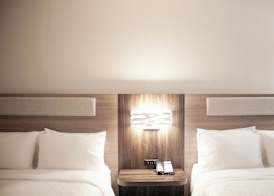 Holiday Inn Express & Suites OVERLAND PARK by IHG 4