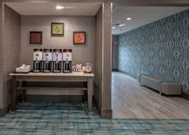 Hampton Inn & Suites Dallas/Plano Central 4