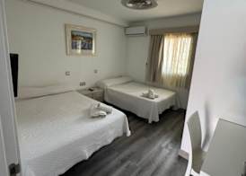 Las Americas 1-Bed Apt Sleeps 5 Pool Parking 5