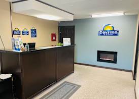 Days Inn by Wyndham Plymouth 3
