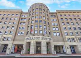 Embassy Suites by Hilton Alexandria Old Town 2