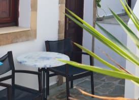PHILIPPOS STUDIOS & APT 2