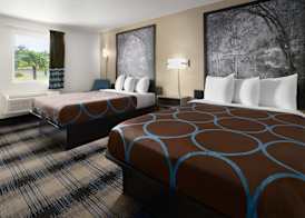 Super 8 by Wyndham Perry National Fairground Area I-75 2