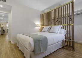 ELEVEN Apartments Real de la Carretería, by Homing U 4
